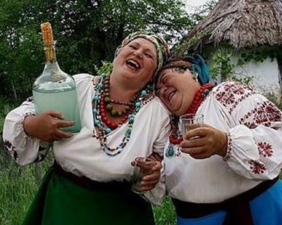Журналистка из США: Украина живёт в неправде и герб у неё дурацкий