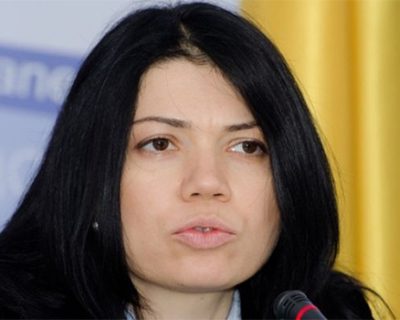 Сюмар нравится воспитывать Донбасс орально
