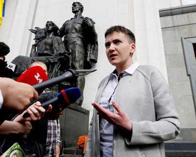 Украинские нацисты обвинили Савченко в том, что она агент ФСБ