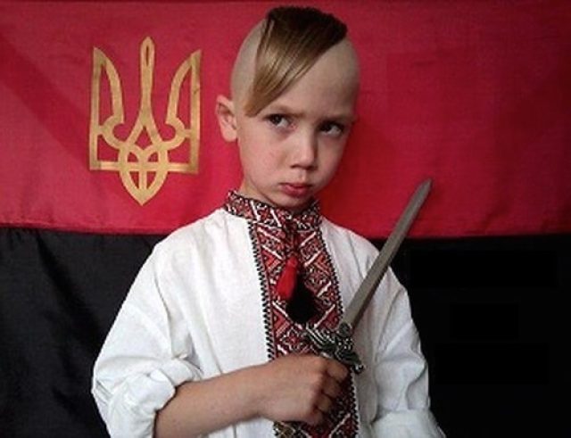Идеальный дебил для западных хозяев