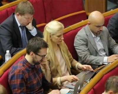Три дол…ба: американская миссия