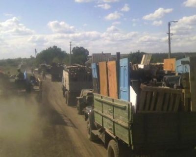 Бандиты у власти скупают у карателей ценности из домов, разграбленных на Донбассе