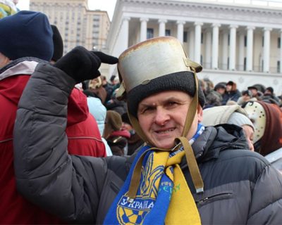 Майдаунам придется ответить за развал Украины