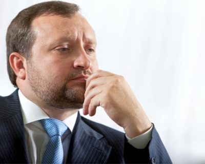 Арбузов: Посол ЕС во время Майдана угрожал Януковичу, если тот введет военное положение