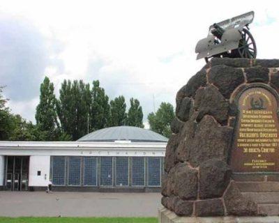 Мозги людей в Украине, кажется, еще сопротивляются неонацизму?..