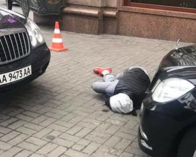 Киллер Вороненкова умер, у него нашли украинские документы