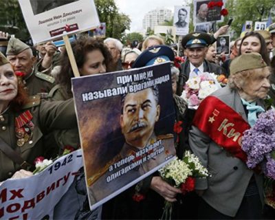 Слухи о единении Украины с нацистами и олигархами оказались враньём