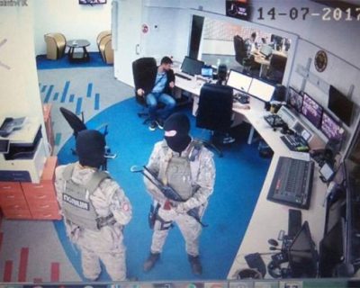 Киевский узурпатор зачищает последние независимые СМИ: у радиостанции «Вести» обыск