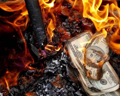Как ФРС планирует сжечь США вместе с «лишними долларами»