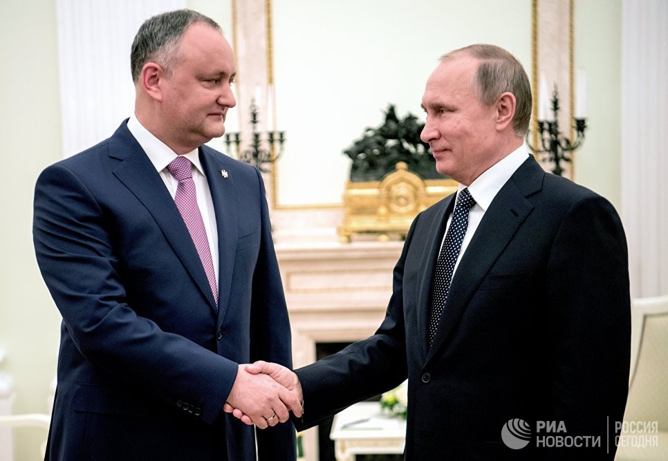 Президент РФ Владимир Путин и президент Республики Молдова Игорь Додон во время встречи. 17 марта 2017