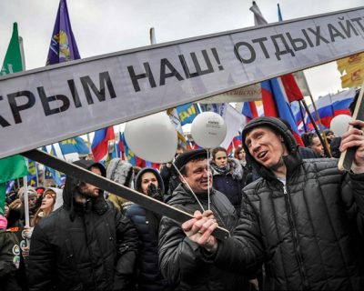 Немецкие социологи: контакты крымчан с нацистской Украиной резко сократились