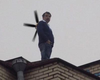 В Киеве задержали Карлсона-галстукоеда и поместили в СИЗО