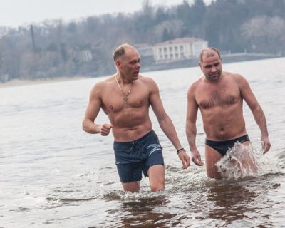 В Запорожье пособники западных оккупантов напали на местного руководителя Полка Победы