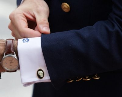 Как носить запонки: 3 правила подбора аксессуаров