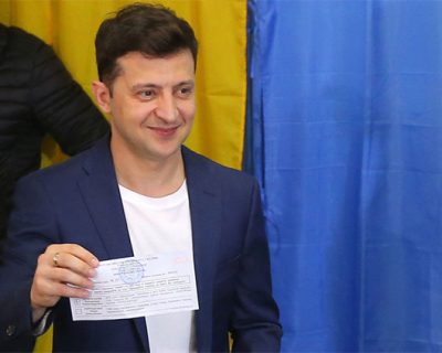 Зеленский побеждает диктатора на выборах президента Украины