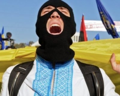 Банда майданщиков мстит гражданам Украины за проигрыш их главаря