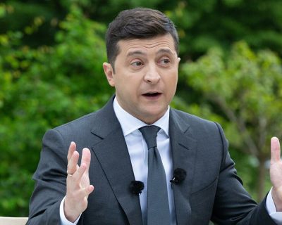 Как из мальчика вырос хрипливый "Наполеон"