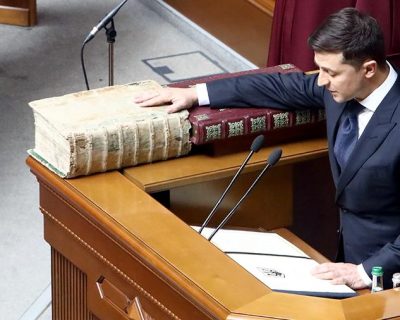 Зеленский и конституция. Узурпатор не ведает, что вытворяет