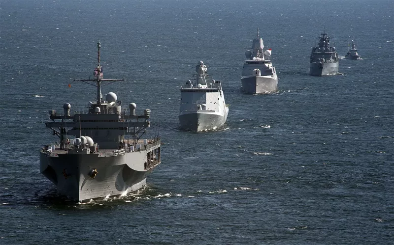 Корабли НАТО во время совместных учений BALTOPS в Балтийском море