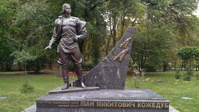 Photo of К 9 мая в парке Славы откроют памятник Кожедубу