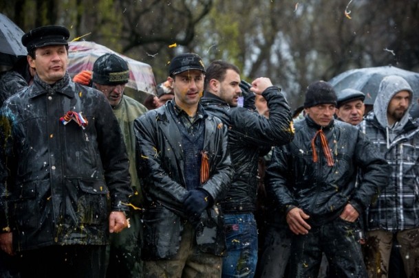 300 запорожцев не стали на колени перед украинскими фашистами