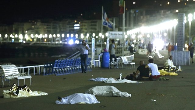 Грандиозный терракт в Ницце: минимум 80 человек погибших