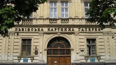 Photo of Путчисты разворовывают музеи Украины