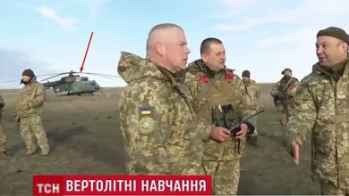 Photo of Киевские каратели используют боевые вертолеты с символикой санитарной авиации