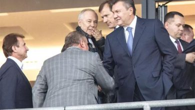 Photo of Янукович пришел, а президента РФ — нет