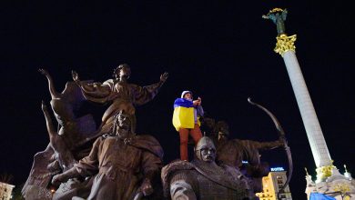 Photo of Киев перед нормандским саммитом: «готовьте дрова для Майдана»